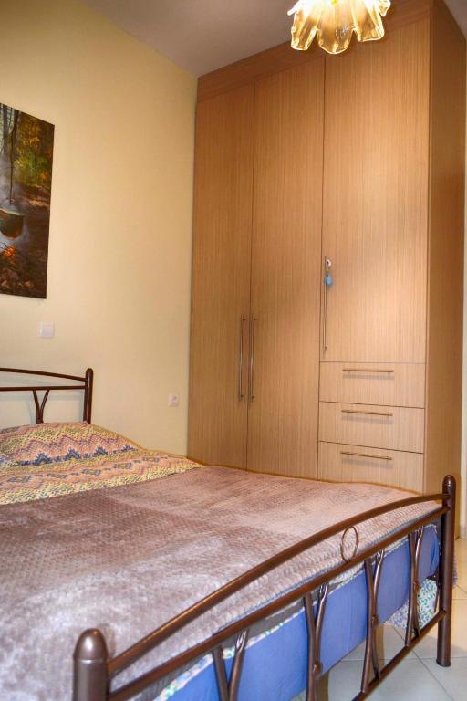 Postel nebo postele na pokoji v ubytování CENTRAL guest room