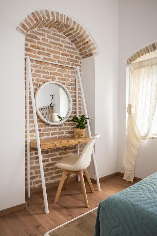 Sky Loft Corfu Old Town Apartments - 4