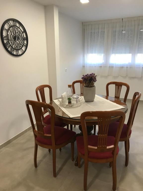 Posedenie v ubytovaní M&R
