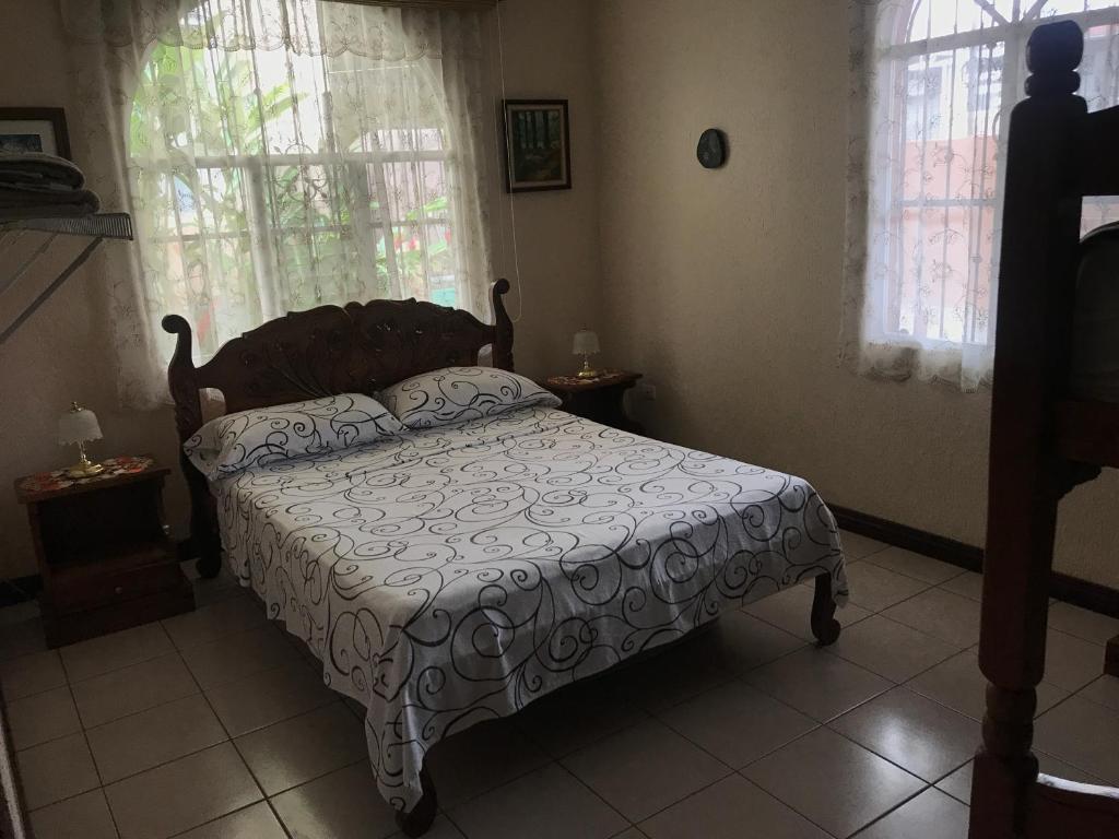 Postel nebo postele na pokoji v ubytování Casa del Suizo