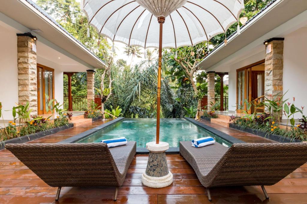 Bazén v ubytování The Pesaren Ubud nebo v jeho okolí