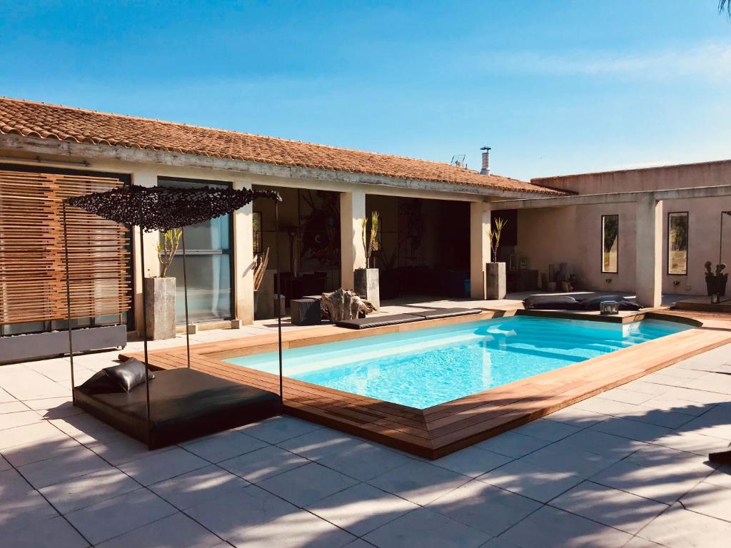 Bazén v ubytování Mas Sainte Marie ,Piscine Chauffée nebo v jeho okolí