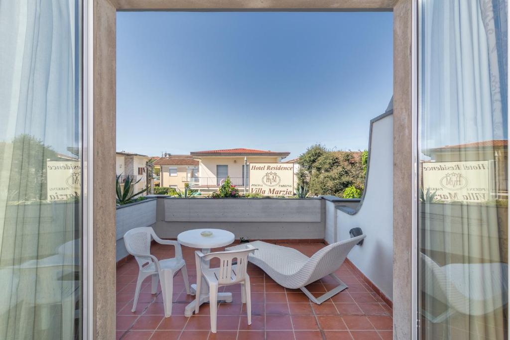 Hotel Residence Villa Marzia - Double Room With Balcony