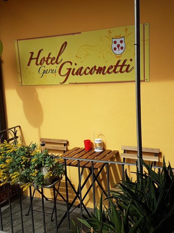 Fotografie z fotogalerie ubytování Garni Giacometti v destinaci Locarno
