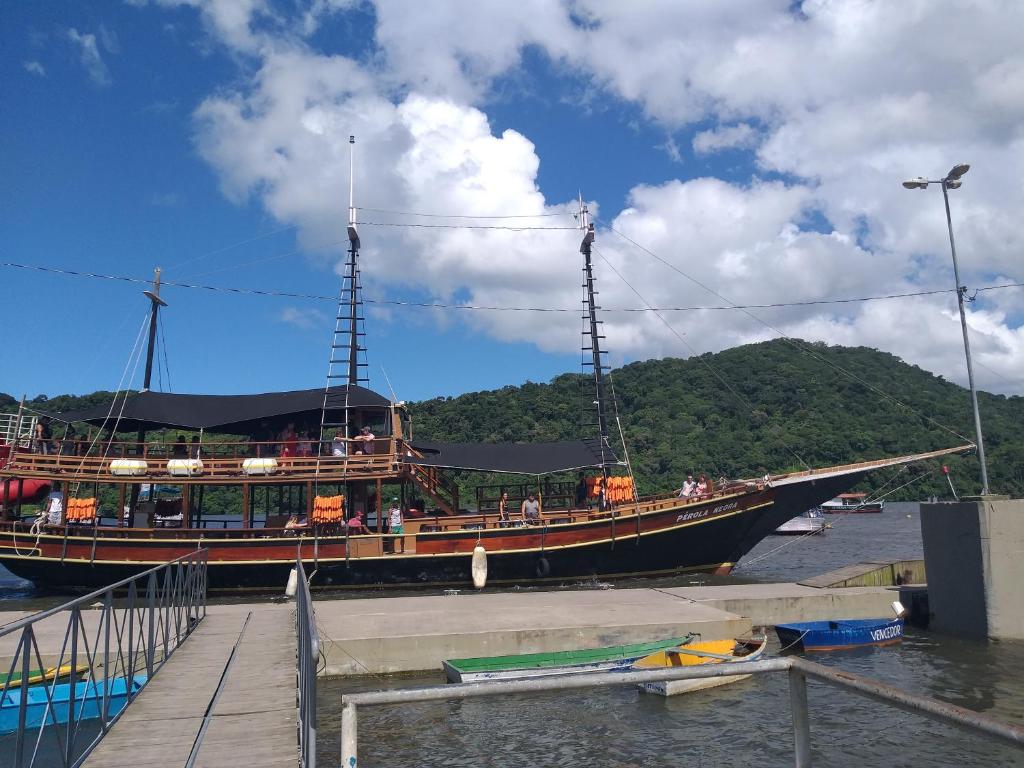  Bertioga-Casa Inteira ou Suites Privativas