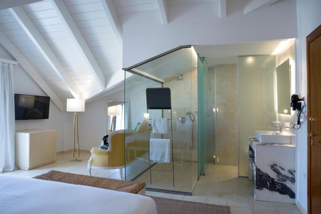 TV a/nebo společenská místnost v ubytování Alley Boutique Hotel and Spa
