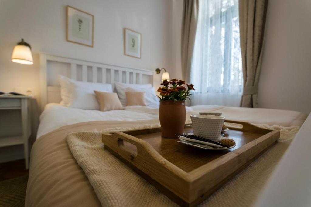 A bed or beds in a room at Villa Lenka