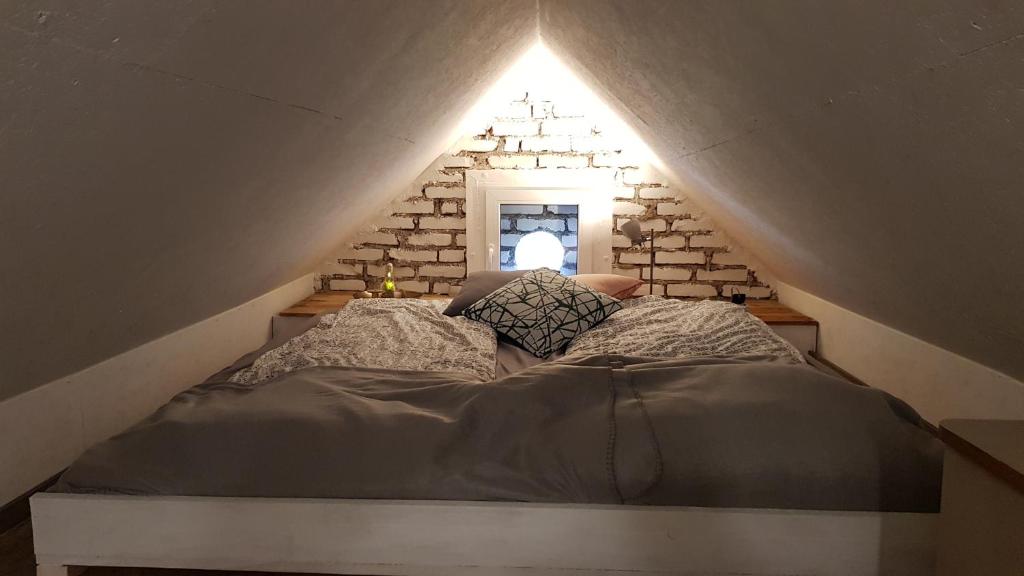 Postel nebo postele na pokoji v ubytování Vintage House am Faaker Seebach
