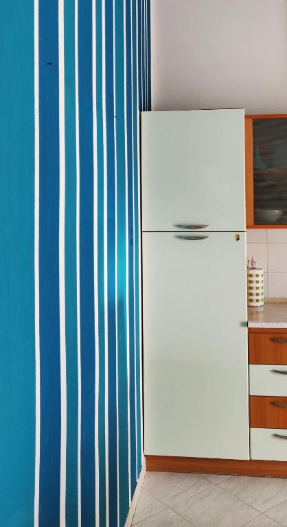 A kitchen or kitchenette at ADRIATICO 28 int.2