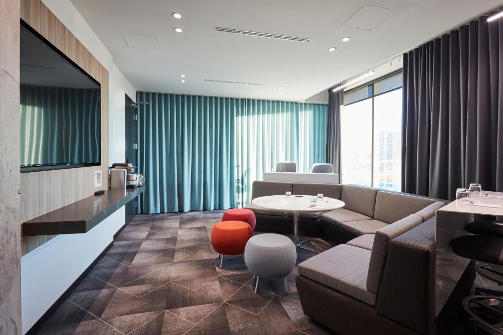 Alt Hotel Calgary East Village - Resim 28