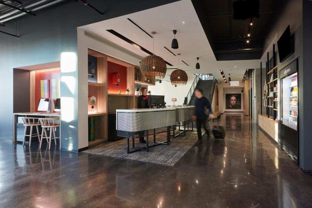 Alt Hotel Calgary East Village - Resim 4