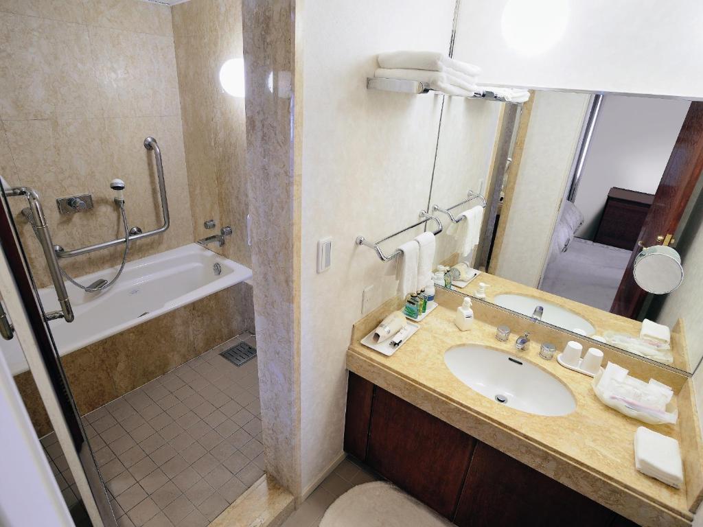 Koupelna v ubytování Bandai Silver Hotel