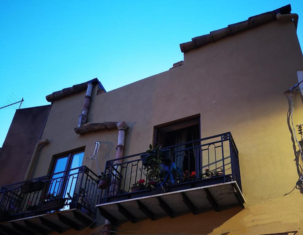 Aljama - Downtown B&B - 10