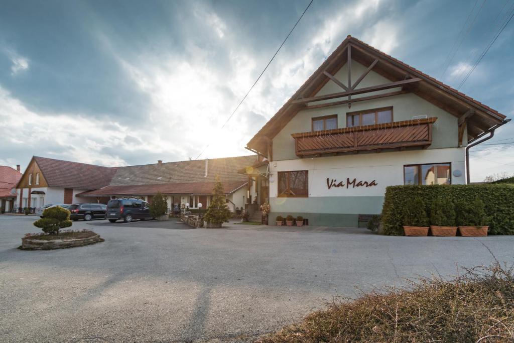 Budova, v ktorej sa penzión nachádza