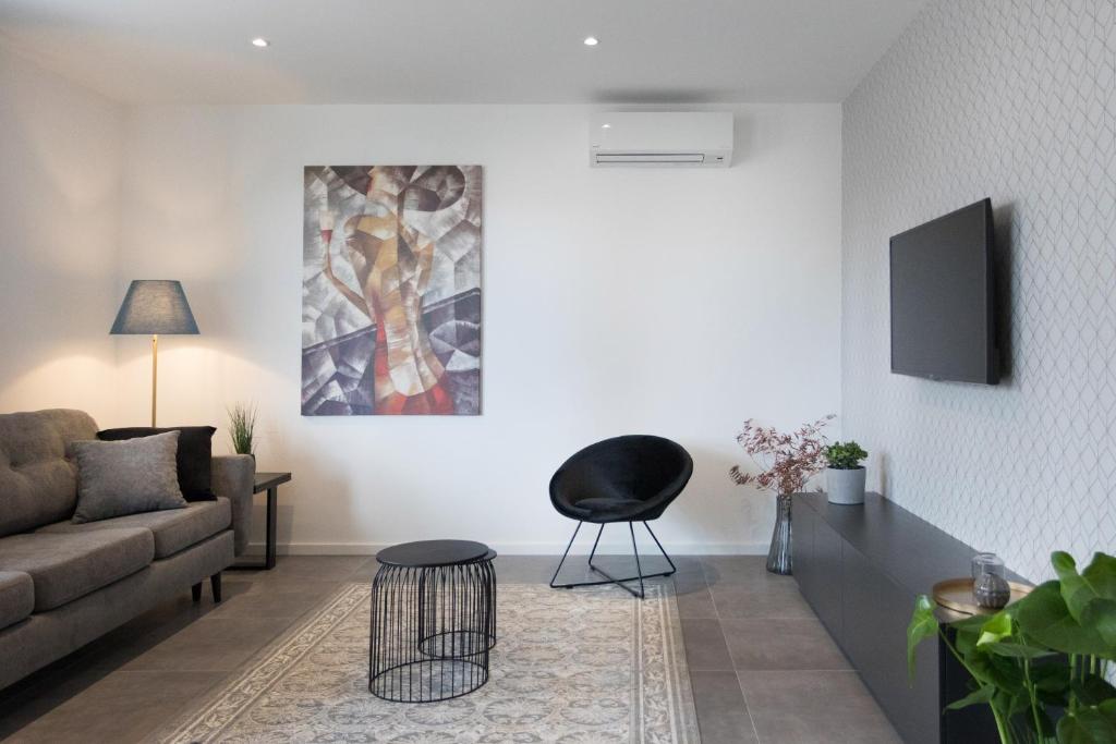 TV a/nebo společenská místnost v ubytování Apartments Jadranka