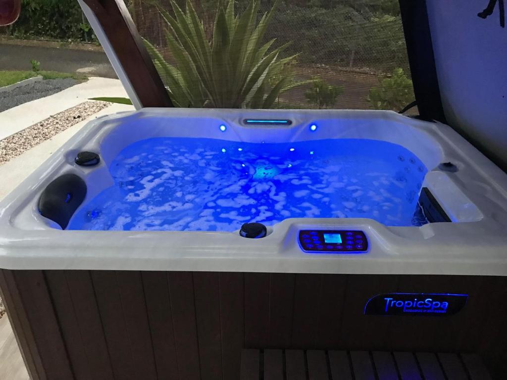 Fotografie z fotogalerie ubytování Gîte spacieux avec Jacuzzi - ****5 étoiles**** v destinaci Baie-Mahault