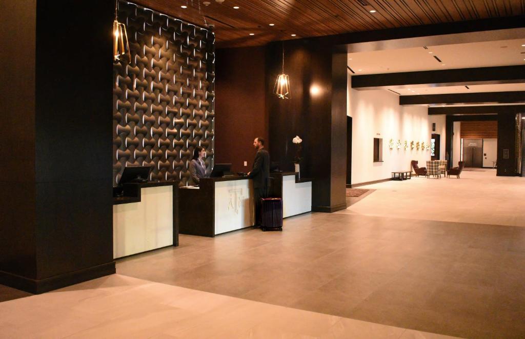 Vstupní hala nebo recepce v ubytování Texas A&M Hotel and Conference Center