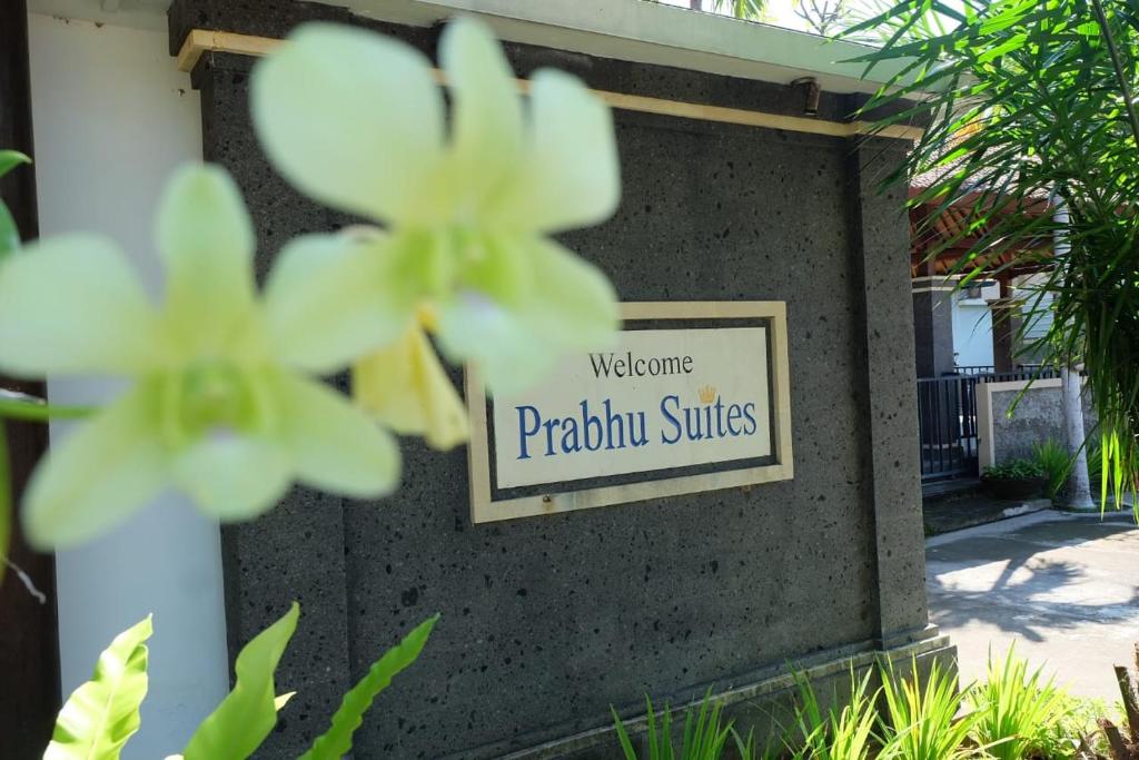 Aed väljaspool majutusasutust Prabhu Suites