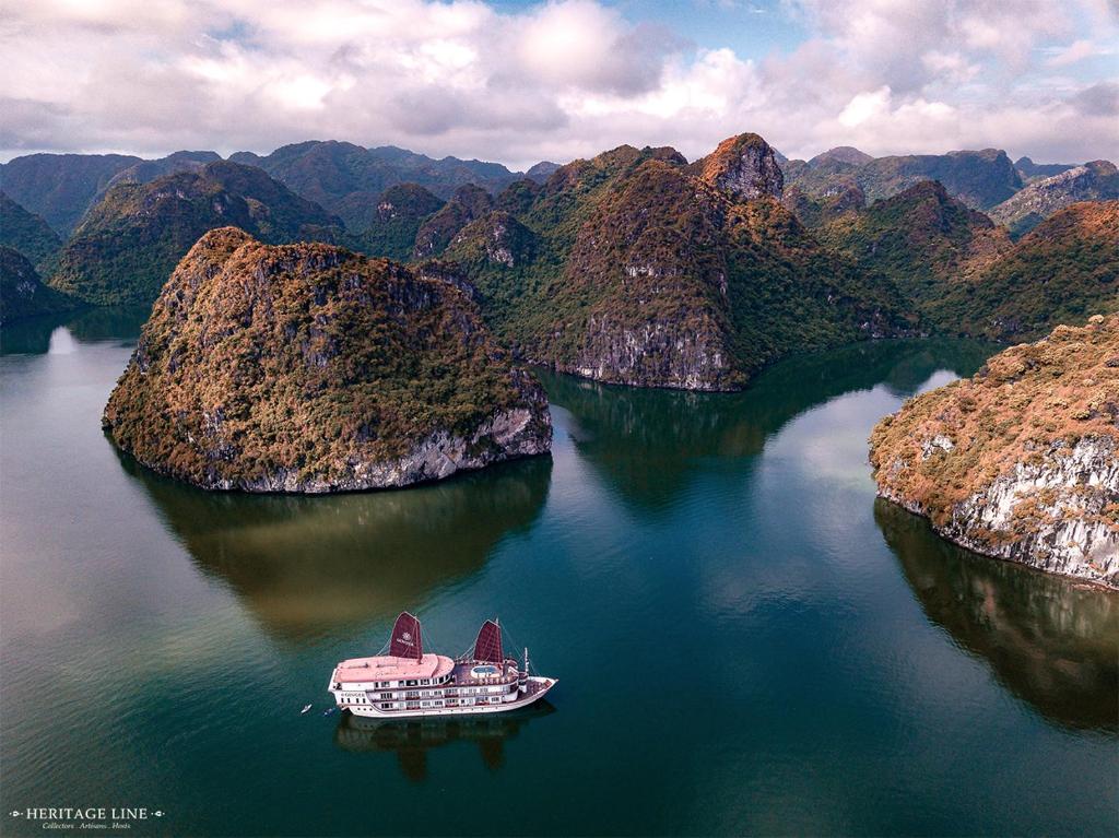 Gallery image of Heritage Line Ginger Cruise - Halong Bay & Lan Ha Bay in Ha Long