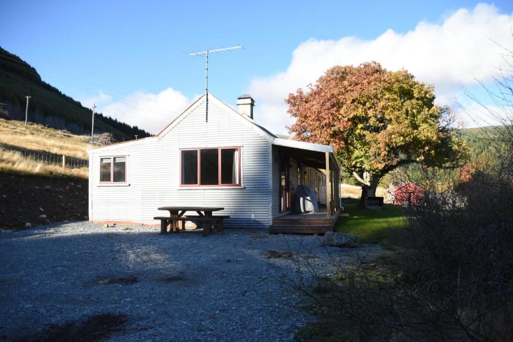 Mount Cook Station Shearers Quarters Lodge photo