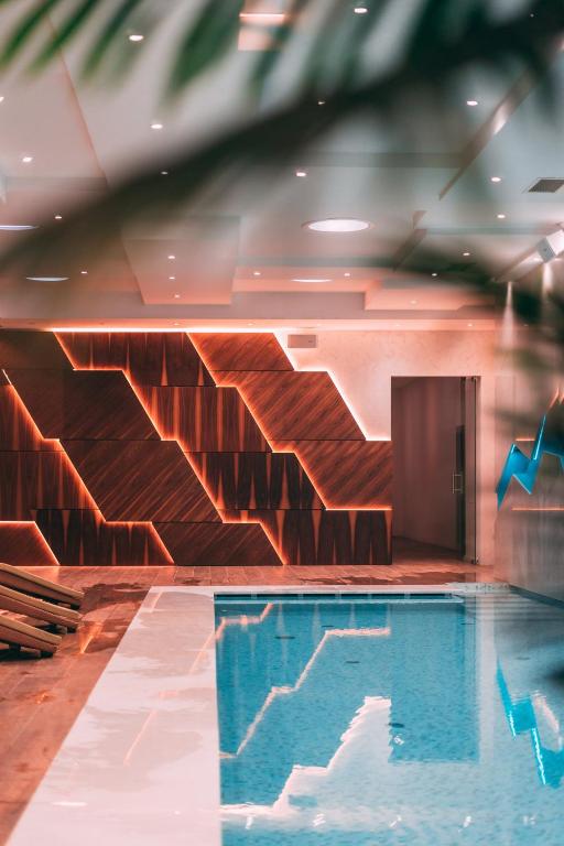 Bazén v ubytování Hotel Austria & Bosna nebo v jeho okolí