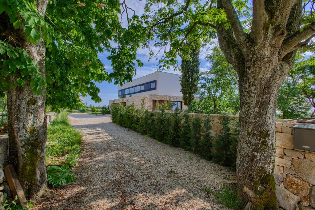 Zahrada ubytování Yellow Tree Jurici Home & Spa