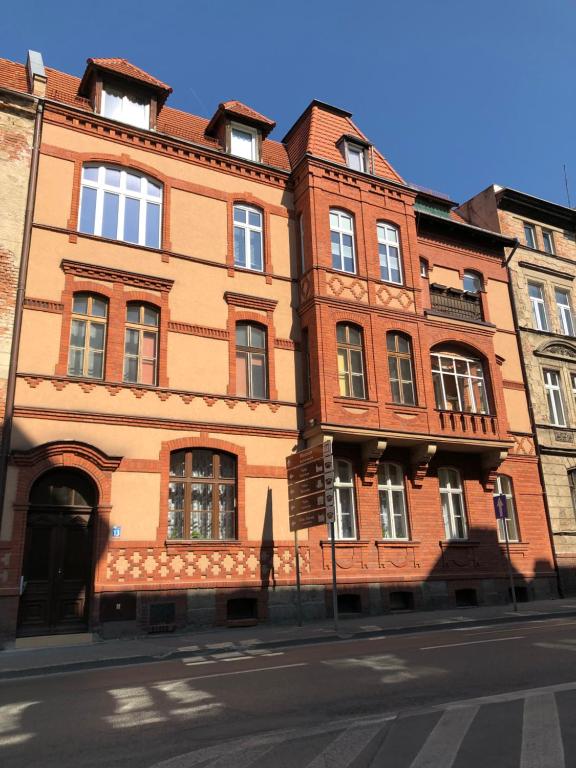 Budova, v ktorej sa apartmán nachádza