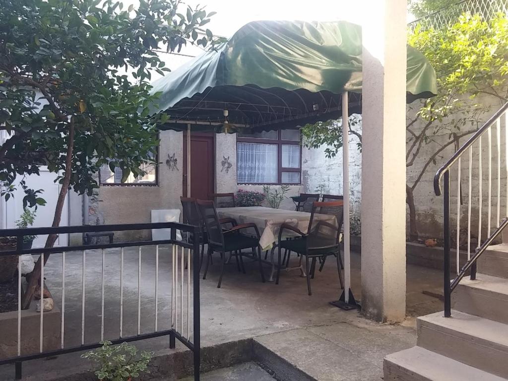 Balkón nebo terasa v ubytování Guesthouse Dante
