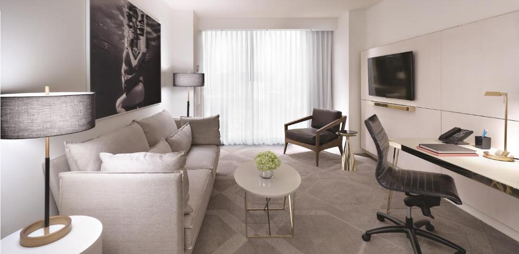 W Las Vegas - W Premier King Suite