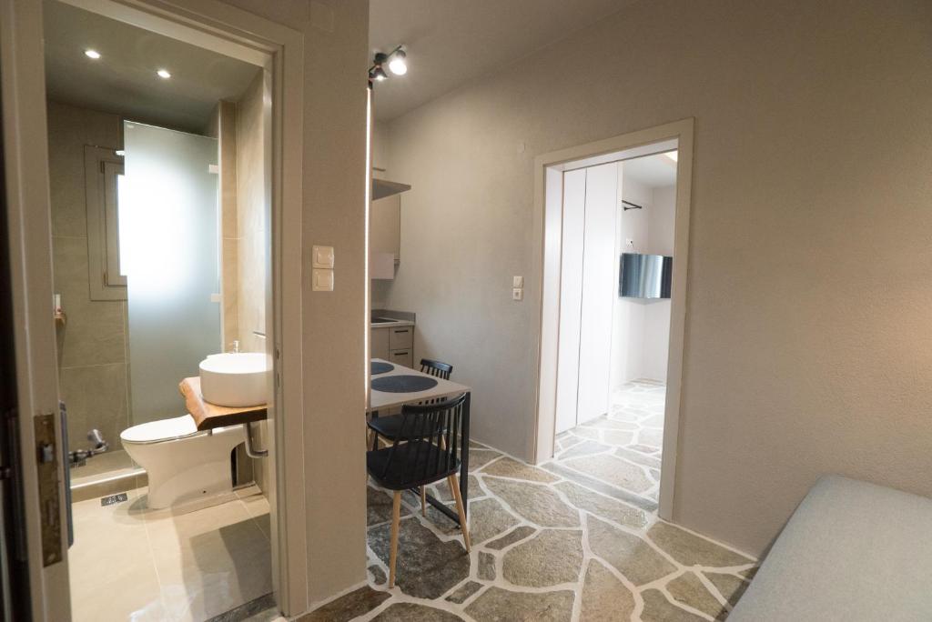 Koupelna v ubytování MELIES- Seaside Boutique Apartments