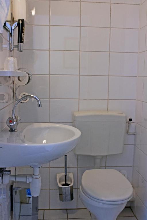 Koupelna v ubytování Koopermoolen