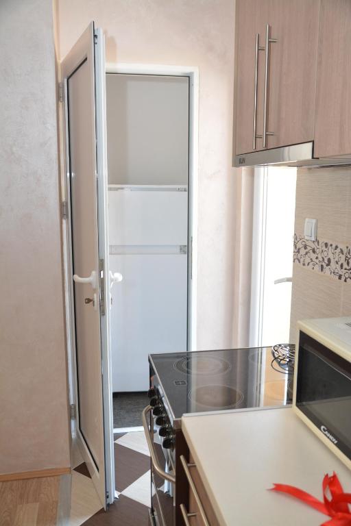 Kuhinja ili čajna kuhinja u objektu Relax Apartment