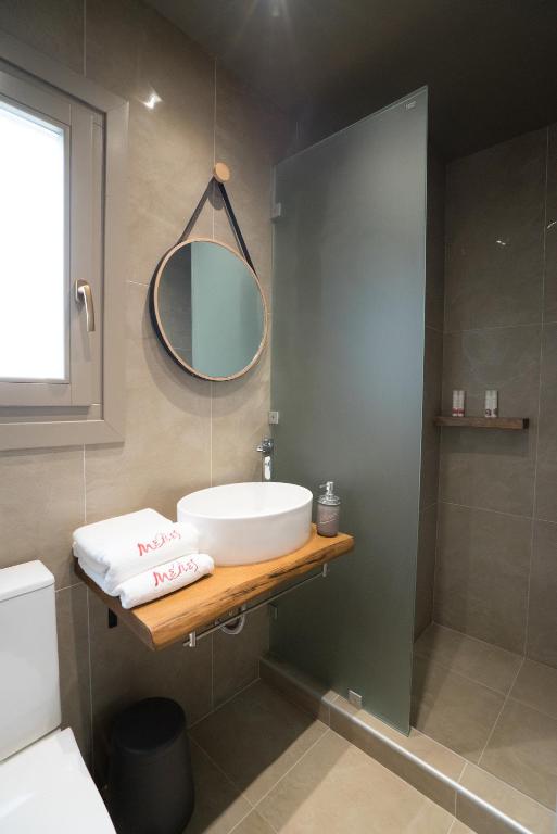Koupelna v ubytování MELIES- Seaside Boutique Apartments