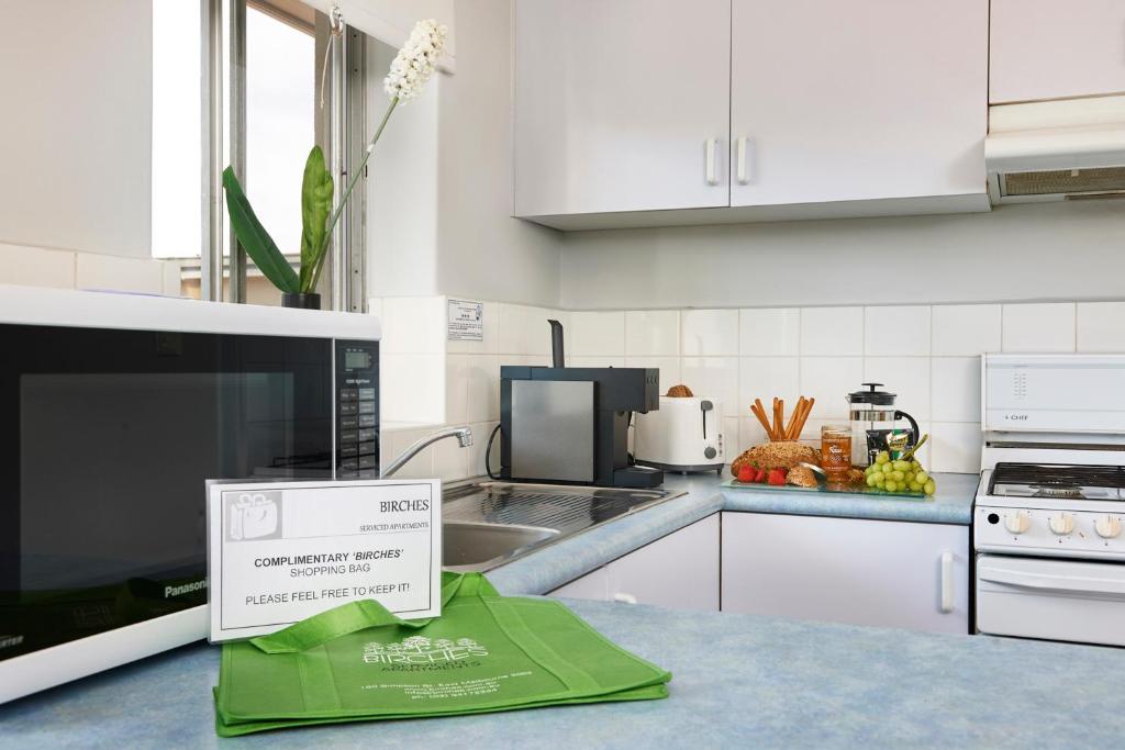 Birches Serviced Apartments - Resim 4