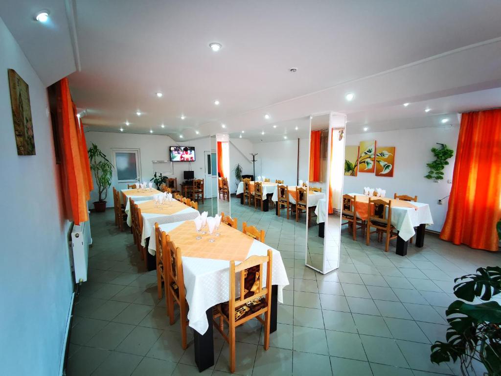 Restaurace v ubytování Pensiunea La Ionica