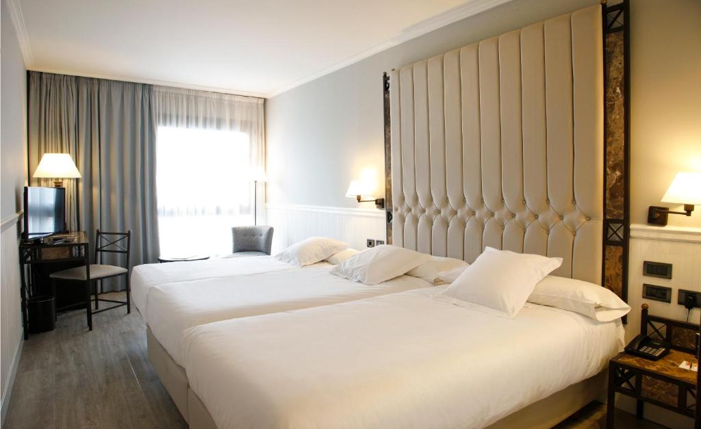 Hotel Gran Via - Habitación Familiar Estándar