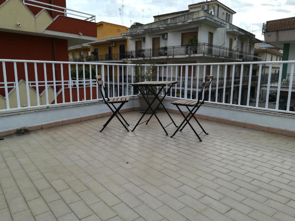 A balcony or terrace at Casa degli Avi,da zio Nino nel Borgo Marinaro