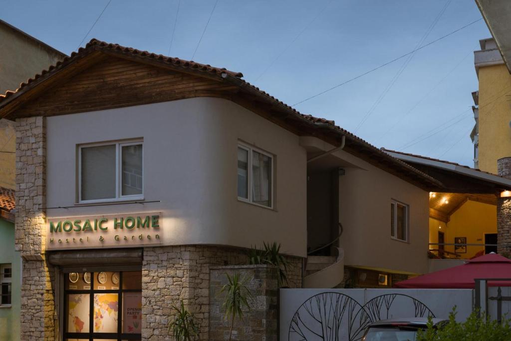 Edificio in cui si trova l'ostello