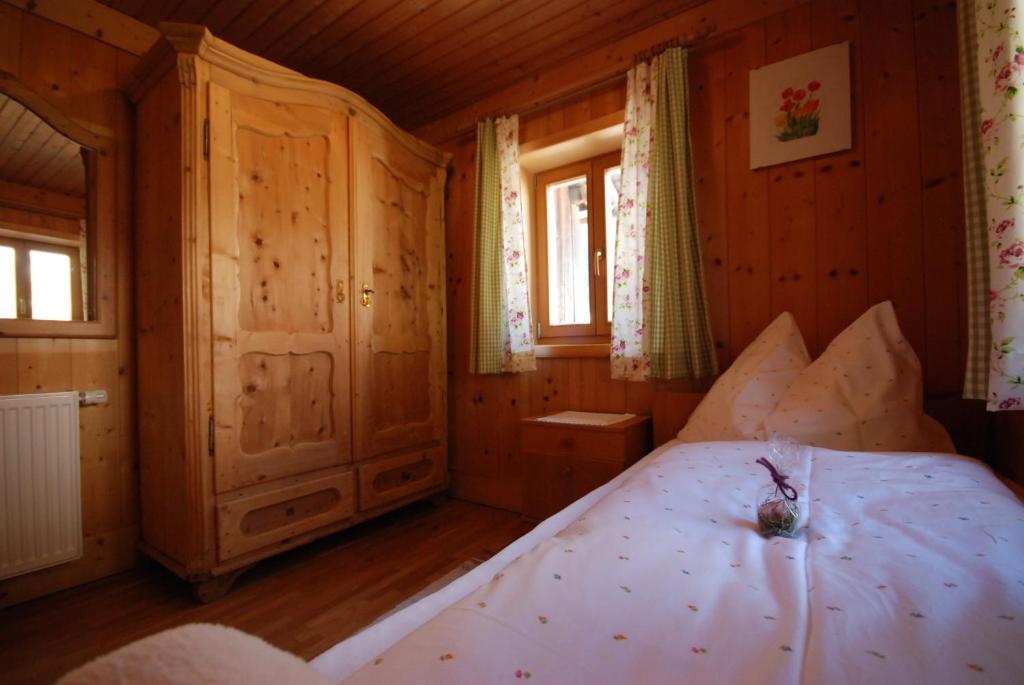 Postel nebo postele na pokoji v ubytování Ferienhaus "Schneider"