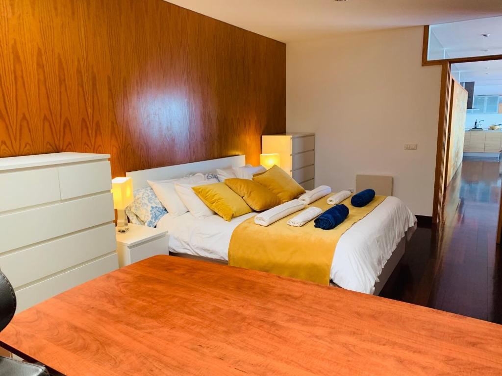 Posteľ alebo postele v izbe v ubytovaní Villa OCEAN Infinity heated pool optional