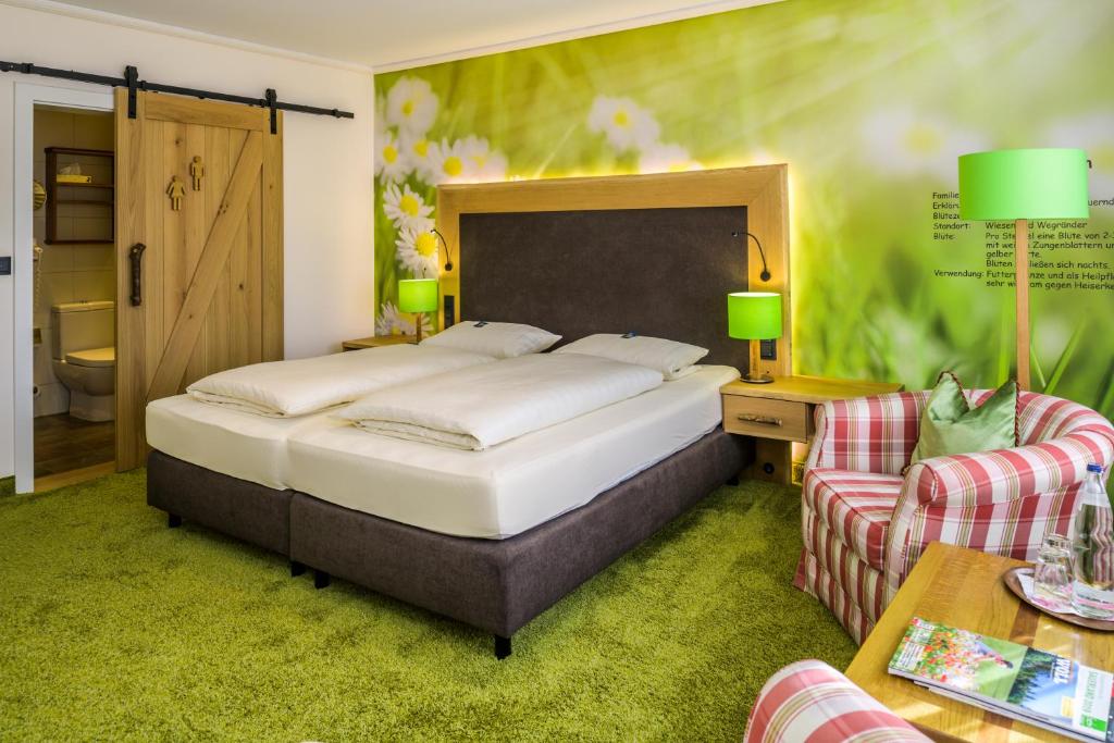 Postel nebo postele na pokoji v ubytování Hotel Kleins Wiese