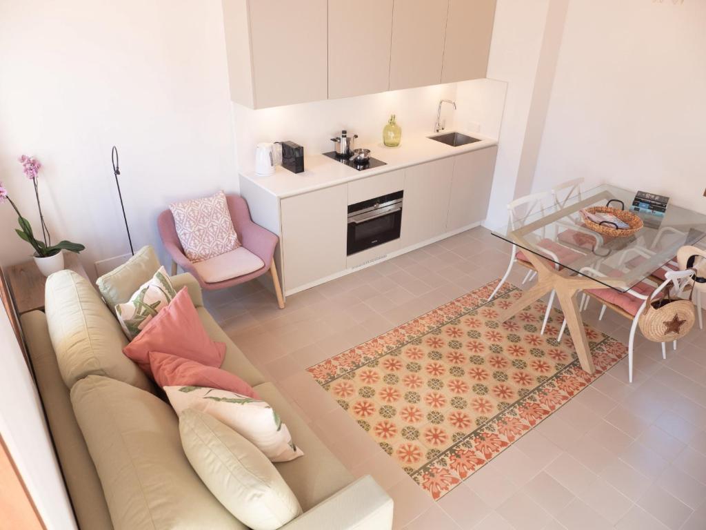 Kuchyň nebo kuchyňský kout v ubytování Es Palauet New duplex in Ibiza center with Dalt Vila views