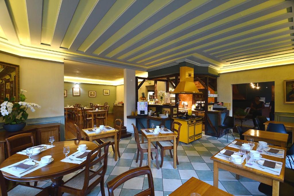 Restaurace v ubytování Tsilaosa Hôtel