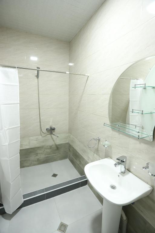 Koupelna v ubytování Hotel Hollywood