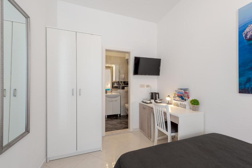 Studio Apartment & Room TEN - Free parking - 18