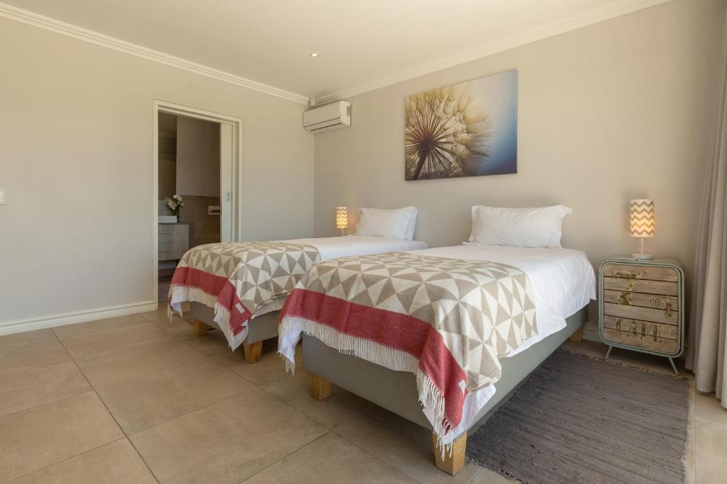 Sunrise Bay Self Catering - Image 25