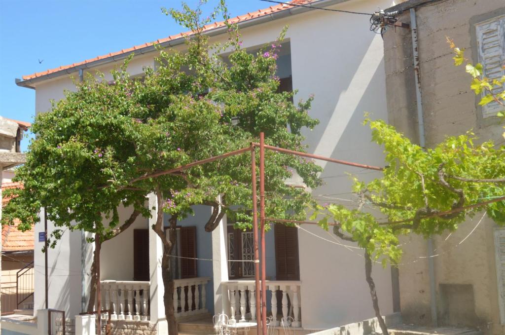 Budova, kde se apartmán nachází