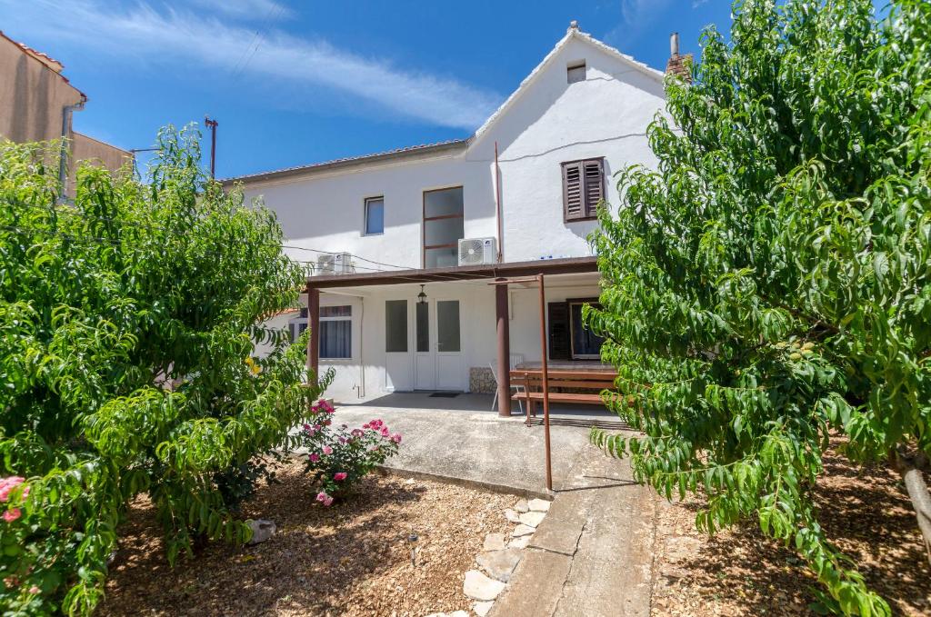 Zahrada ubytování Apartments Katica
