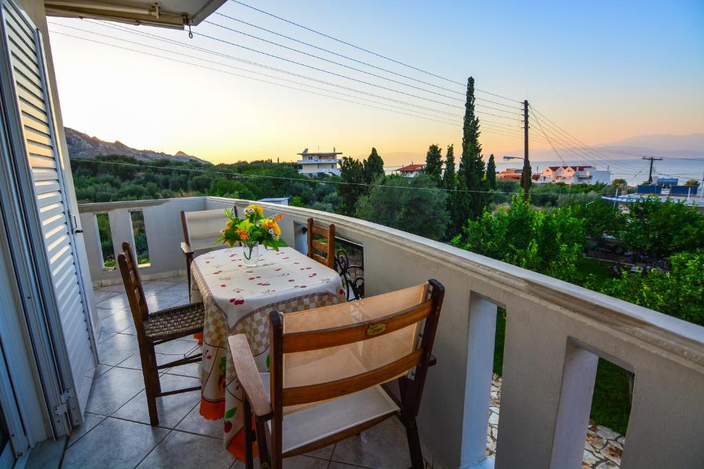 Gambar di galeri bagi White Villa di Xylokastron