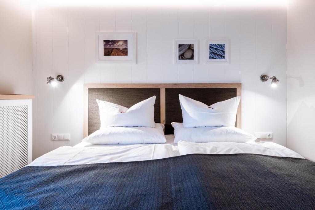 Postel nebo postele na pokoji v ubytování LOEV - VELA Hotels